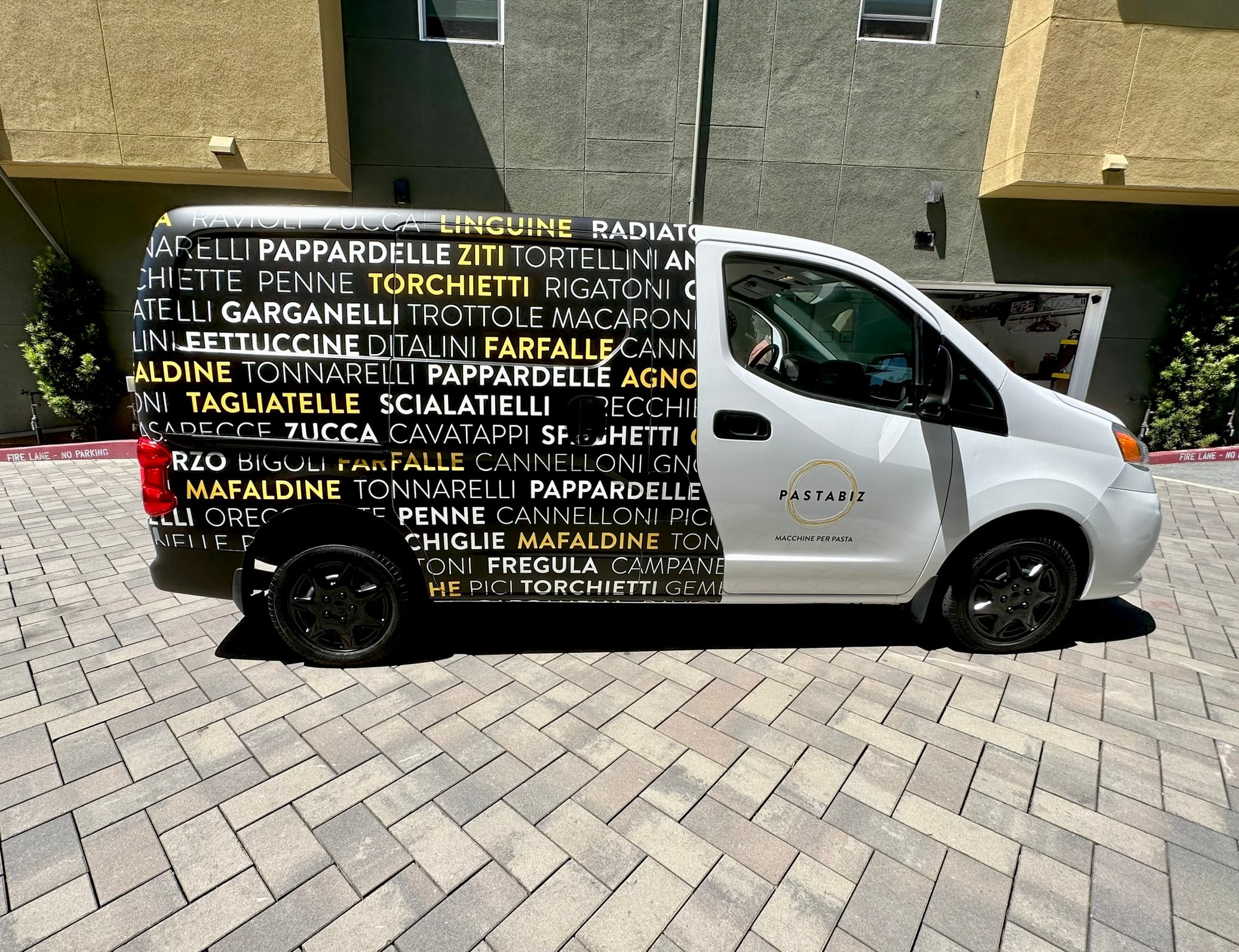 Commercial Vehicle — Bold Full Wrap